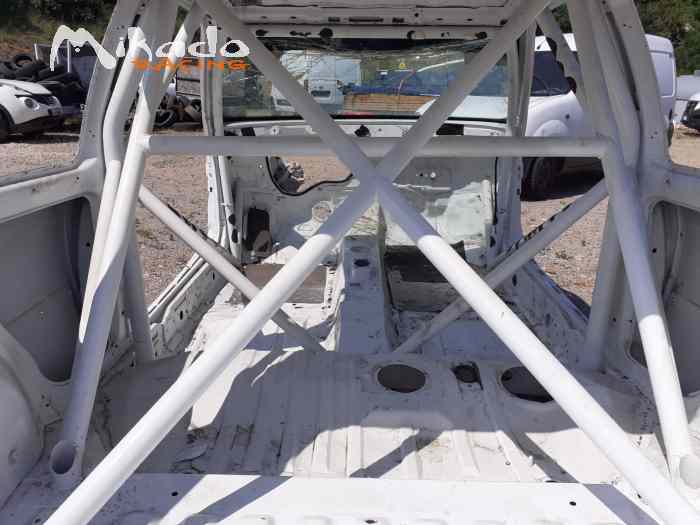 Caisse 306 hs avec arceau sparco rac – photo 3 sur 4