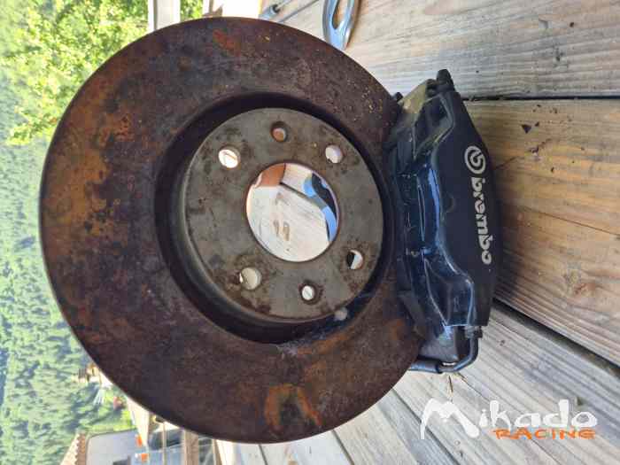 Etrier 4 pistons brembo – photo 2 sur 2