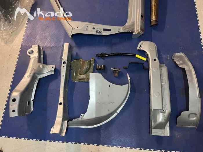 LOT PIECES SKODA FABIA 2018 – photo 4 sur 6