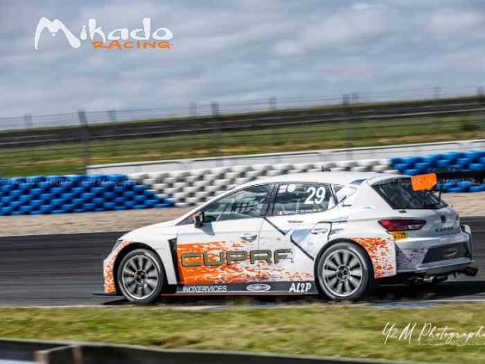 TCR SEAT CUPRA MK3 – photo 2 sur 2