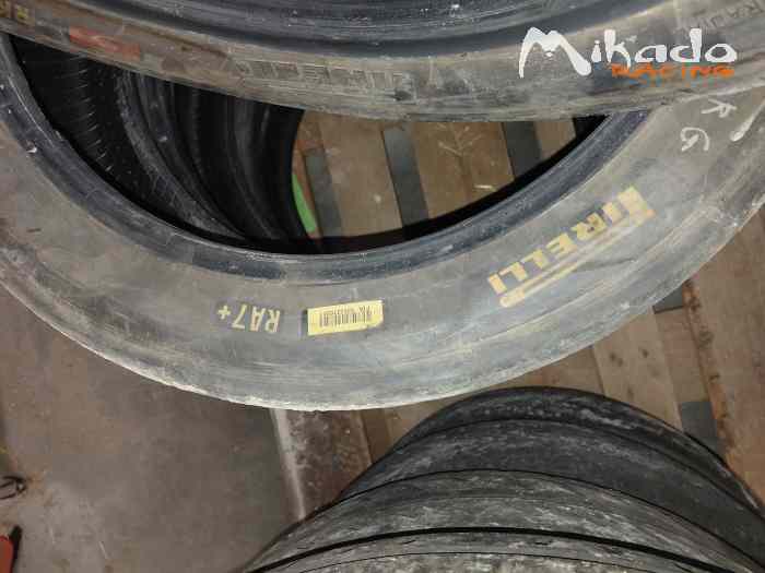 pneu pirelli – photo 4 sur 4