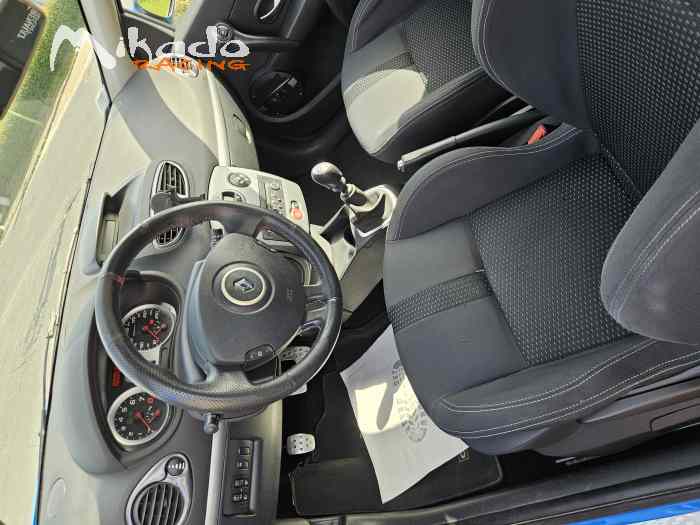 Clio RS – photo 2 sur 5