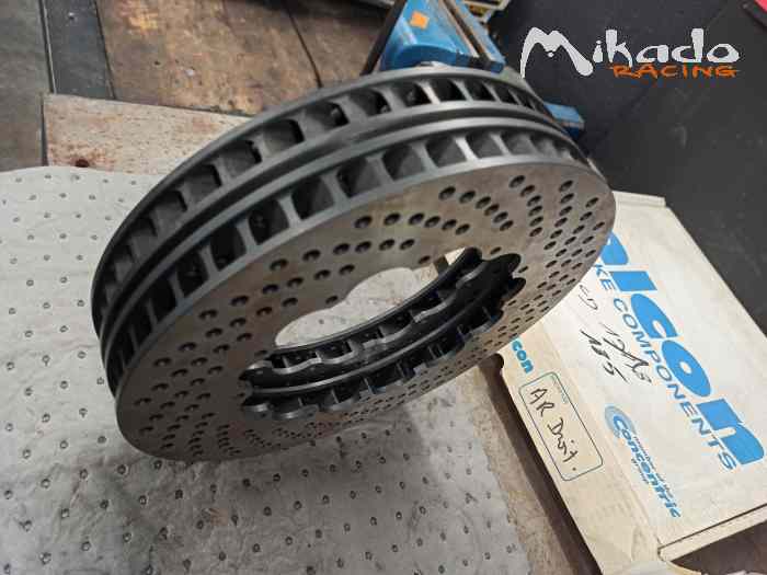 Disques de freins alcon diamètre 305 x 28 – photo 5 sur 5