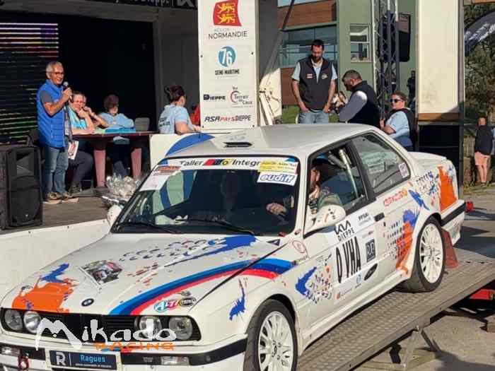 E30 325i VHC passeport classic – photo 4 sur 6