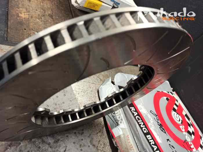 Disques de freins brembo diamètre 350 x 28 Porsche – photo 5 sur 5