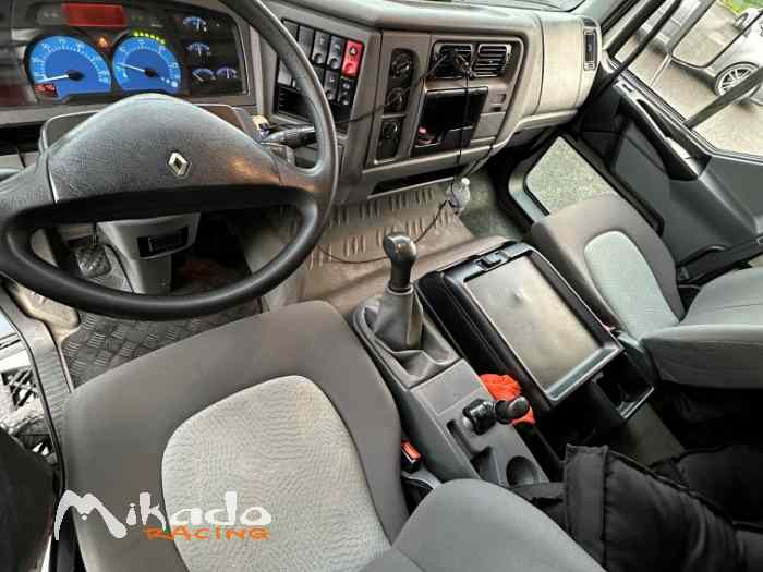 MOTORHOME RENAULT MIDLUM 220 DCI – photo 5 sur 5