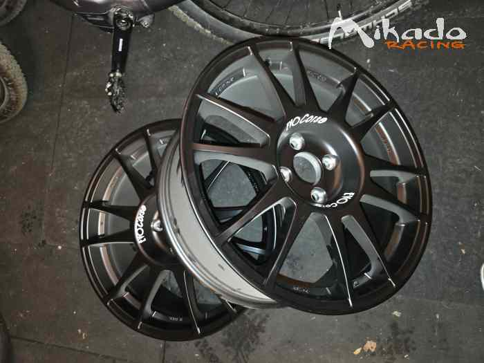 Vend 4 pneus – photo 3 sur 3