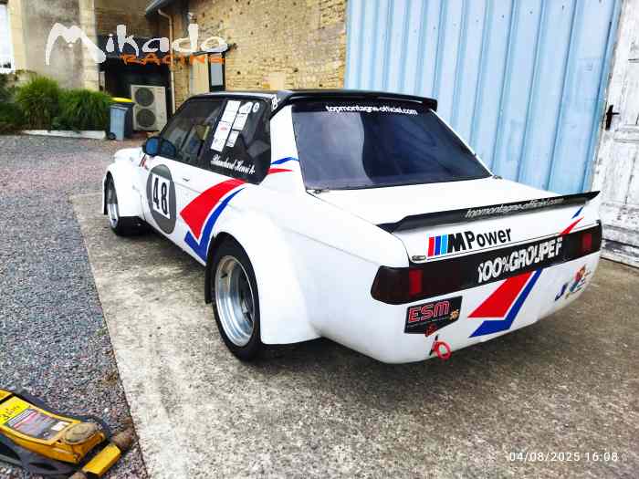 Bmw 323 – photo 2 sur 5