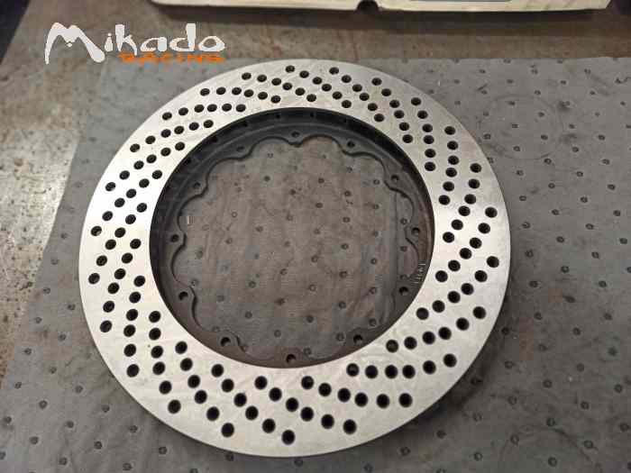 Disques de freins alcon diamètre 305 x 28 – photo 2 sur 5