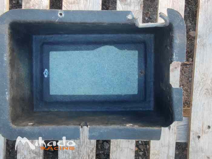 Cache batterie en fibre – photo 4 sur 5