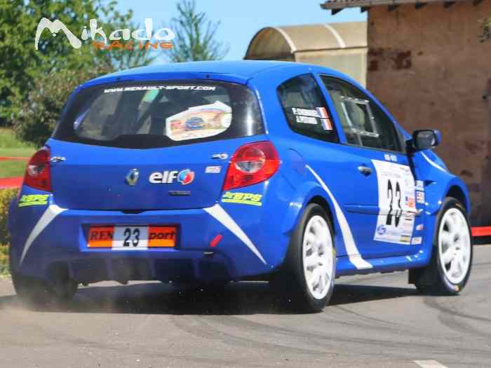 Clio 3 Maxi f2000 – photo 2 sur 2