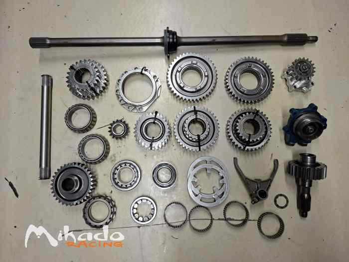 Lot de pièces PORSCHE 991 – photo 3 sur 4