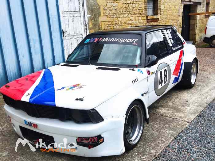 Bmw 323 – photo 4 sur 5