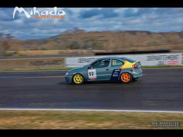 Megane cup – photo 2 sur 2