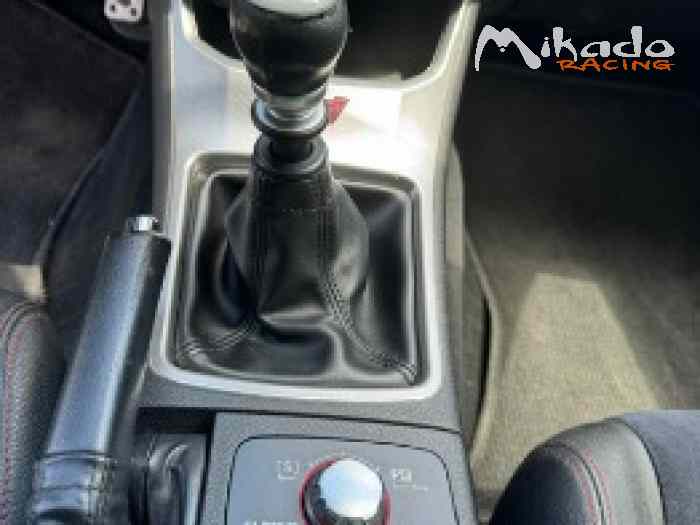 Subaru Impreza WRX STI – photo 5 sur 6