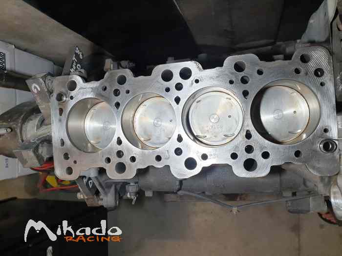 Bloc moteur mitsu lancer évo 8 – photo 1 sur 5