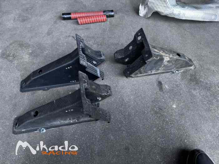 Boîtier de phare droit carbone Porsche 991 GT3 R, réf. 9915035567A. – photo 4 sur 4