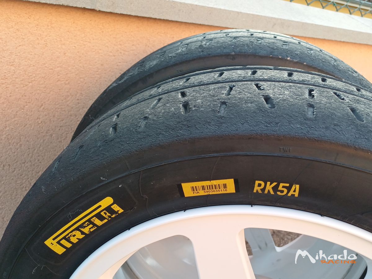 Pneus Pirelli en 15 RK5A et RKW7B – photo 4 sur 4