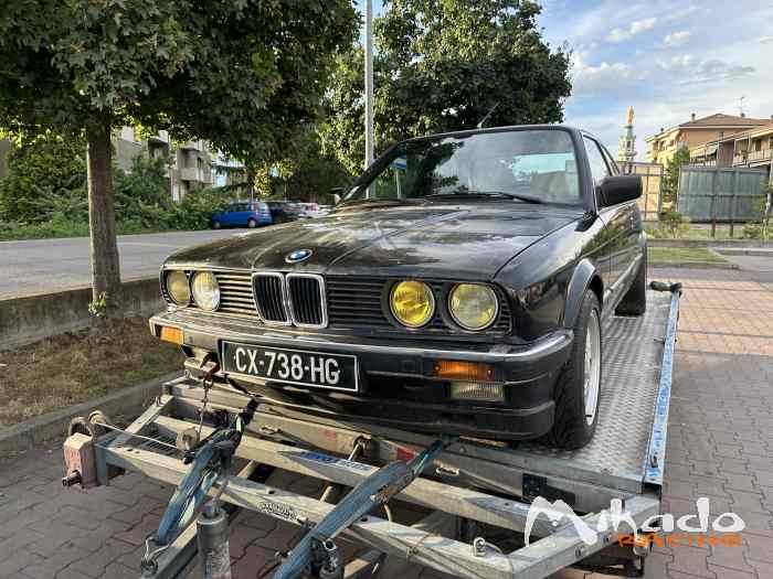 BMW 323i Coupé ( accidenté) – photo 2 sur 6