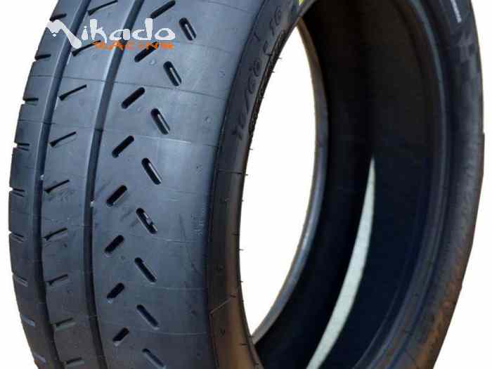 Pneumatique michelin neuf en 17 – photo 2 sur 4