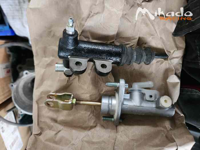 Émetteur et récepteur d'embrayage Mitsubishi