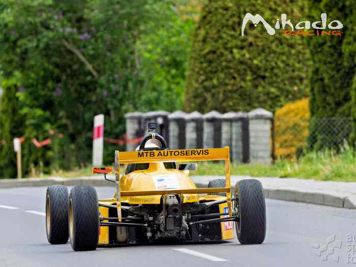 FOR RENT- Reynard Lotus historic monopost – photo 2 sur 5