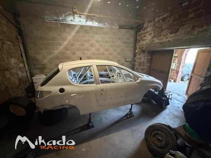 Caisse complète 206 n2s + gros lot de bord – photo 2 sur 6
