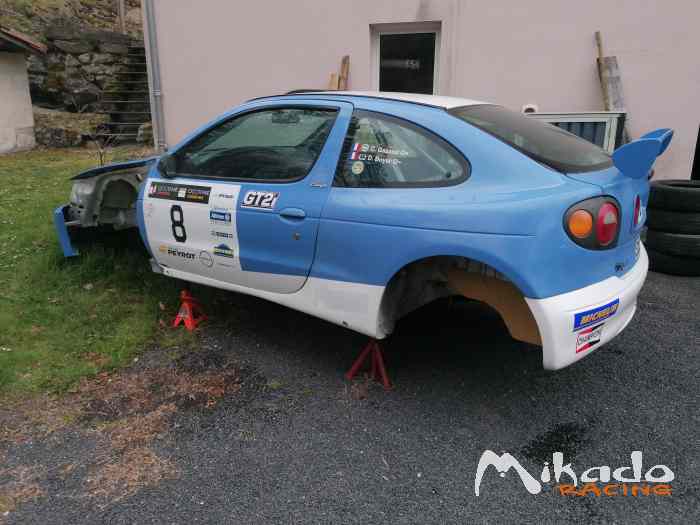 Caisse Megane f2000 maxi – photo 2 sur 2