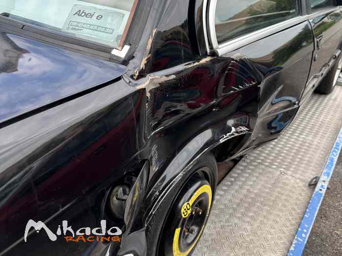 BMW 323i Coupé ( accidenté) – photo 4 sur 6