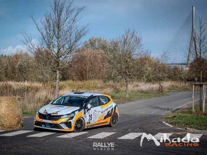 Location Renault Clio Rally5 – Rallye 24 Dordogne-Périgord – photo 3 sur 3