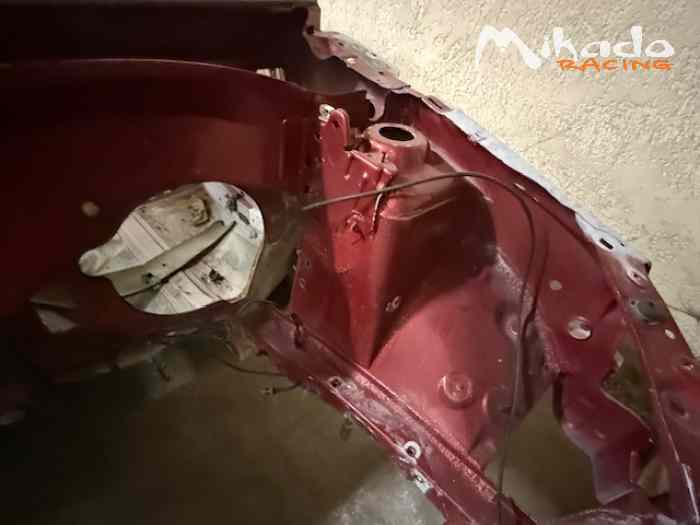 Vraie caisse nue de clio 2 RS phase 2 – photo 2 sur 6