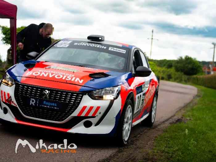 Peugeot 208 Rally4 - pièces et voitures de course à vendre, de rallye ...