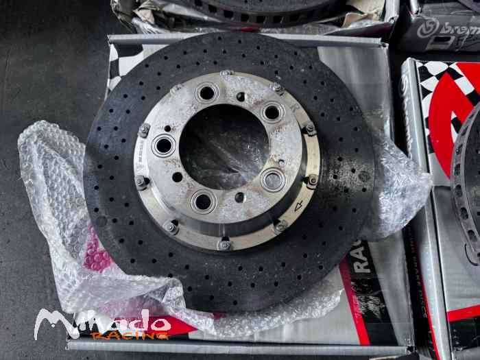 Set de 4 disques de frein céramique Porsche – photo 3 sur 6