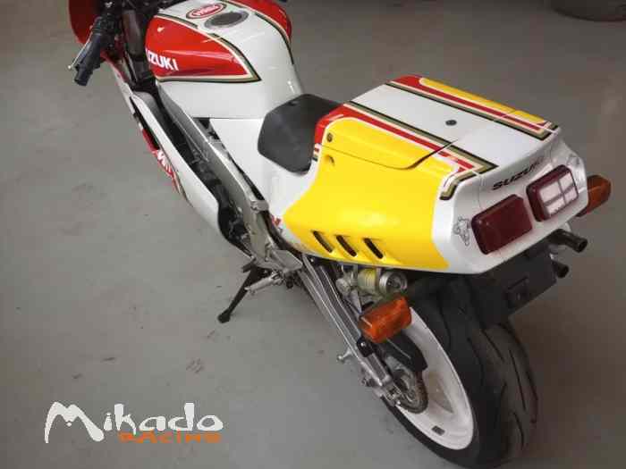 RGV 250 - VJ22B Originales Lucky-Strike-Modell – photo 5 sur 6