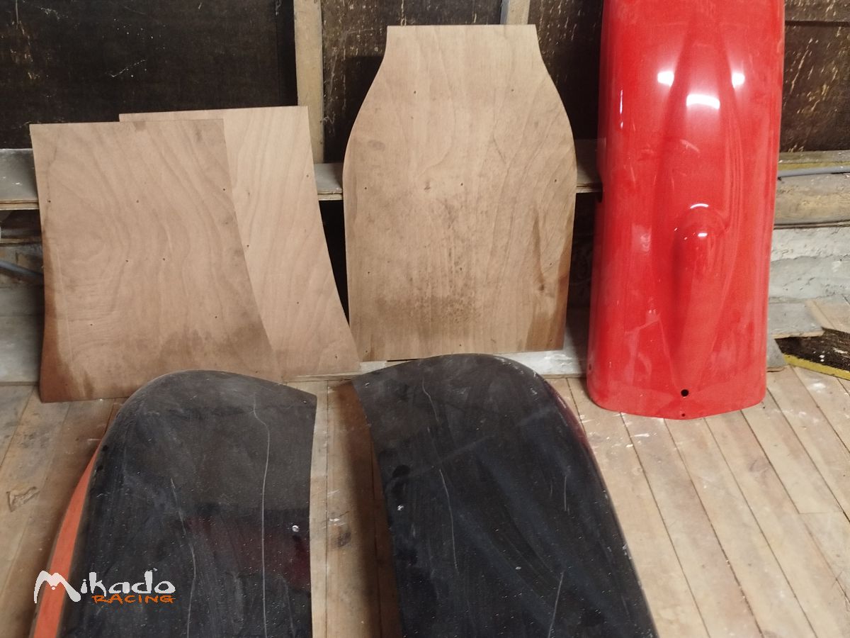 Pièces Dallara 302/304 – photo 2 sur 6