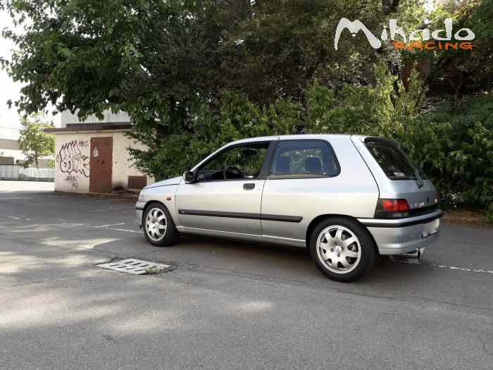 Jante Renault 6,5x15 Speedline Corse SL675 Ragno SILVER – photo 6 sur 6