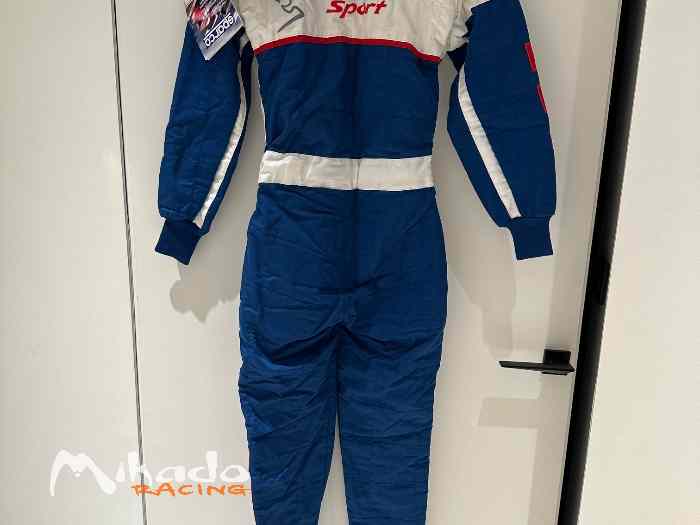 Vds combinaison Peugeot Sport NEUVE – photo 2 sur 3