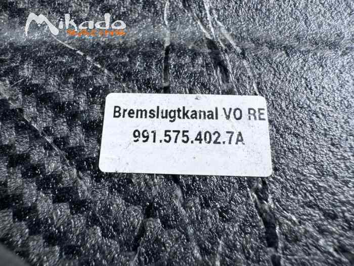 Conduit air frein avant droit Porsche 991 GT3 R - 9915754027A – photo 3 sur 4