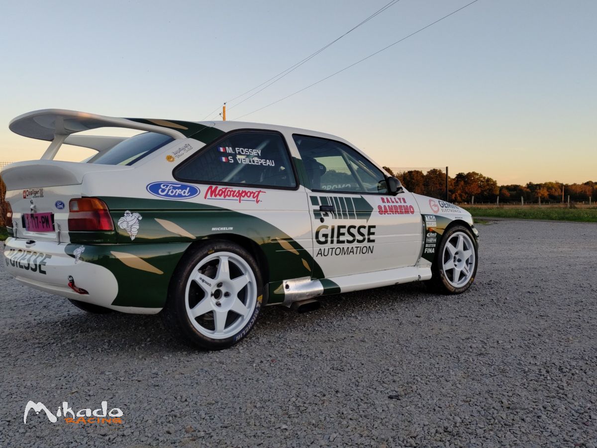ESCORT COSWORTH NEUVE – photo 1 sur 5