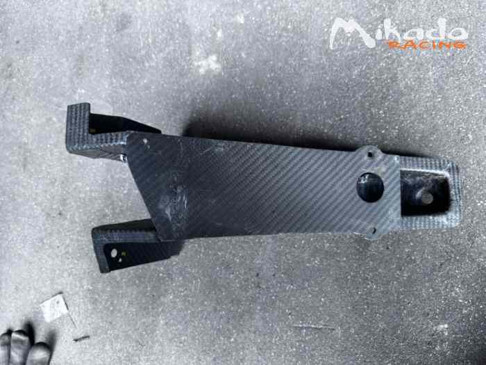 Boîtier de phare droit carbone Porsche 991 GT3 R, réf. 9915035567A. – photo 3 sur 4