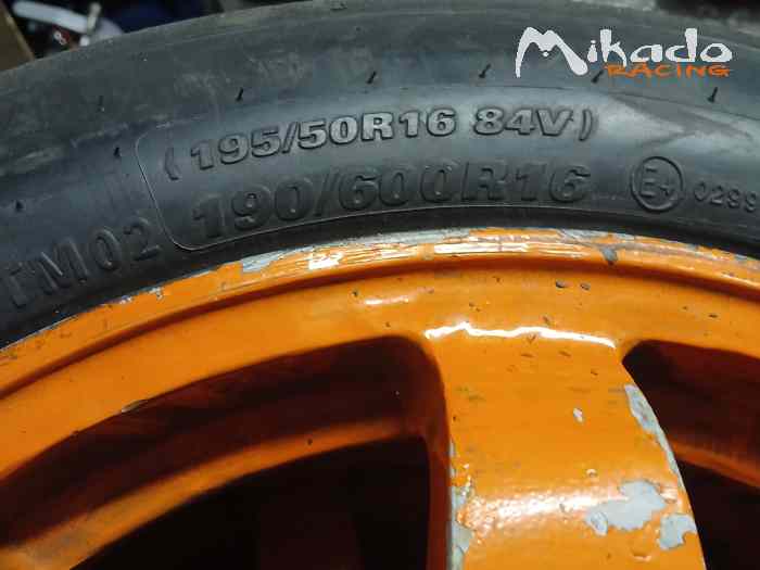 Pneus Kumho médium en 16 2025 – photo 2 sur 2