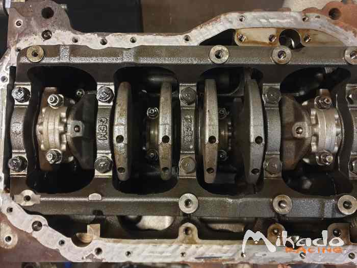 Bloc moteur mitsu lancer évo 8 – photo 4 sur 5