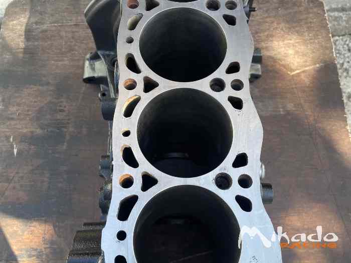 (Vds) 405 t16 bloc moteur T16 + piston forge. – photo 5 sur 5