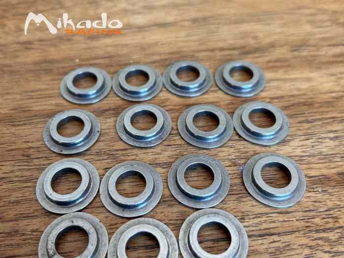 RESSORTS DE SOUPAPES SAXO SUPER 1600 + COUPELLES – photo 2 sur 2