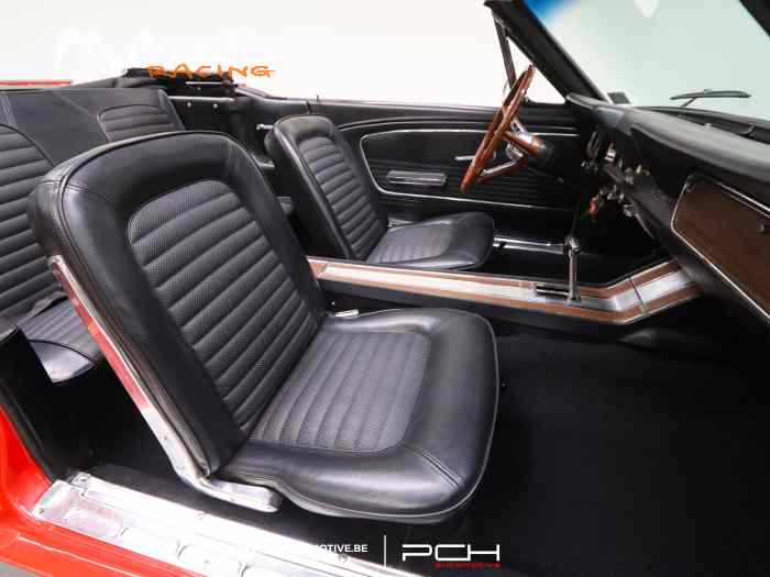 FORD Mustang Cabriolet 200ci 3.3 6 Cylindres Automatique - 1966 – photo 4 sur 6