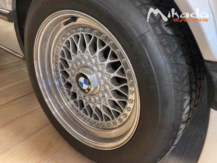 BMW M635CSi (E24) – Moteur M88 de la légendaire M1 ! – photo 6 sur 6
