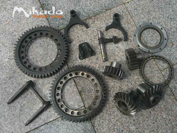 Pièces F3000 REYNARD 92D – photo 2 sur 5