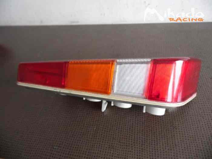 CABOCHON FEU ARRIERE DROIT CITROËN CX – photo 3 sur 6
