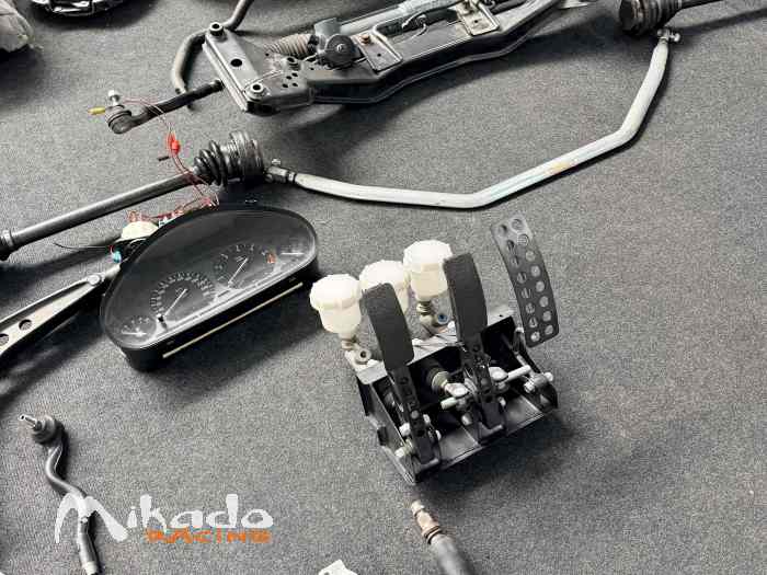 BMW 318 à terminer de monter…Échange possible – photo 3 sur 6