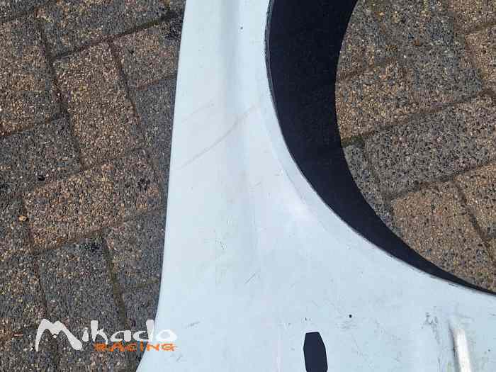 Aile avant droite mitsubishi evo 7 8 9 – photo 2 sur 2